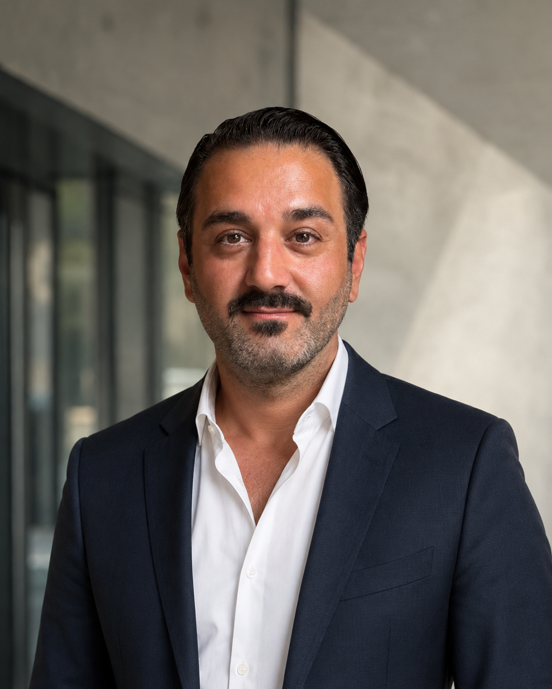 Ceyhan Özpolat, Geschäftsführung